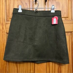 SPANX Utility Green Faux Suede A-line Mini Skort 16.5"